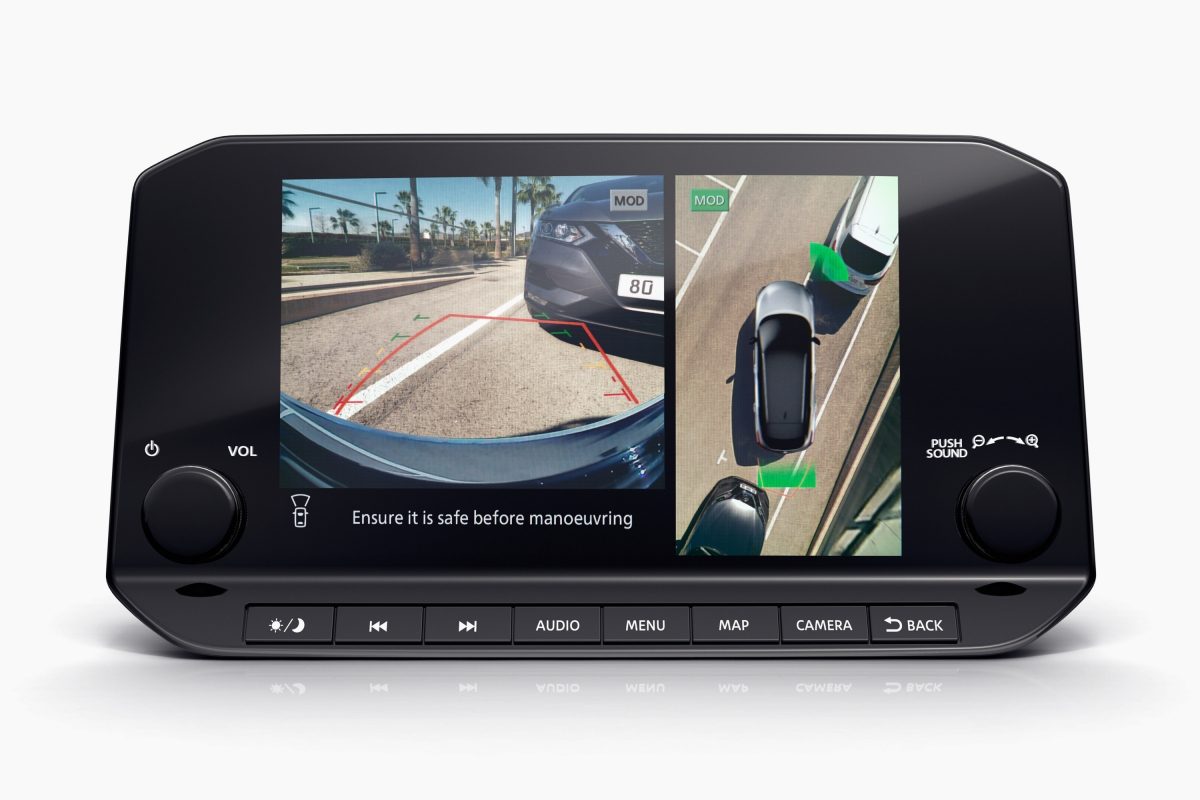 Console 9 Nissan QQ NissanConnect